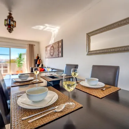 Apartment Algarsun - Idealy Situated With Modern Comfort