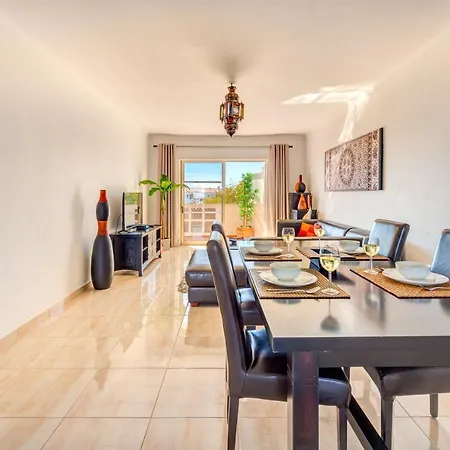 Algarsun - Idealy Situated With Modern Comfort *